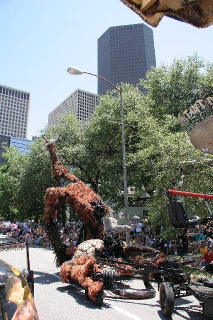 v2006_ArtCar_3_Parade 352 